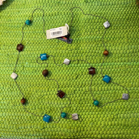 🆕60”necklace with matching earrings - Picture 2 of 5